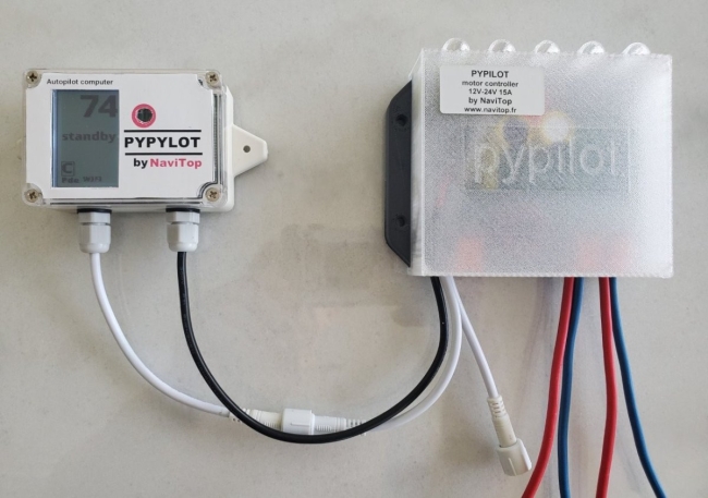 CS - 95€ - Watertight pypilot computer, without RF receiver for remote controls,  by NaviTop, ready to use